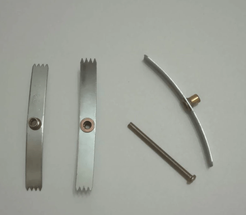 tornillo_lamina_3 Juego de Tornillos y Lamina Reparación Caja de Conexiones Electricas