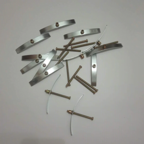 tornillo_lamina_4 Juego de Tornillos y Lamina Reparación Caja de Conexiones Electricas